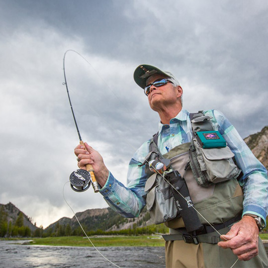 https://knottying.com/wp-content/uploads/2020/06/man-fly-fishing.jpg